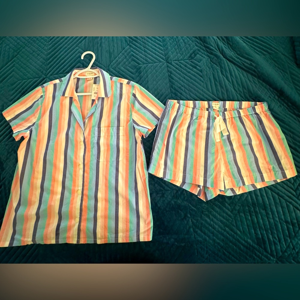 J.Crew Women’s Pajama Set. Size M. Button Down Top. Drawstring Bottom. NWT.
